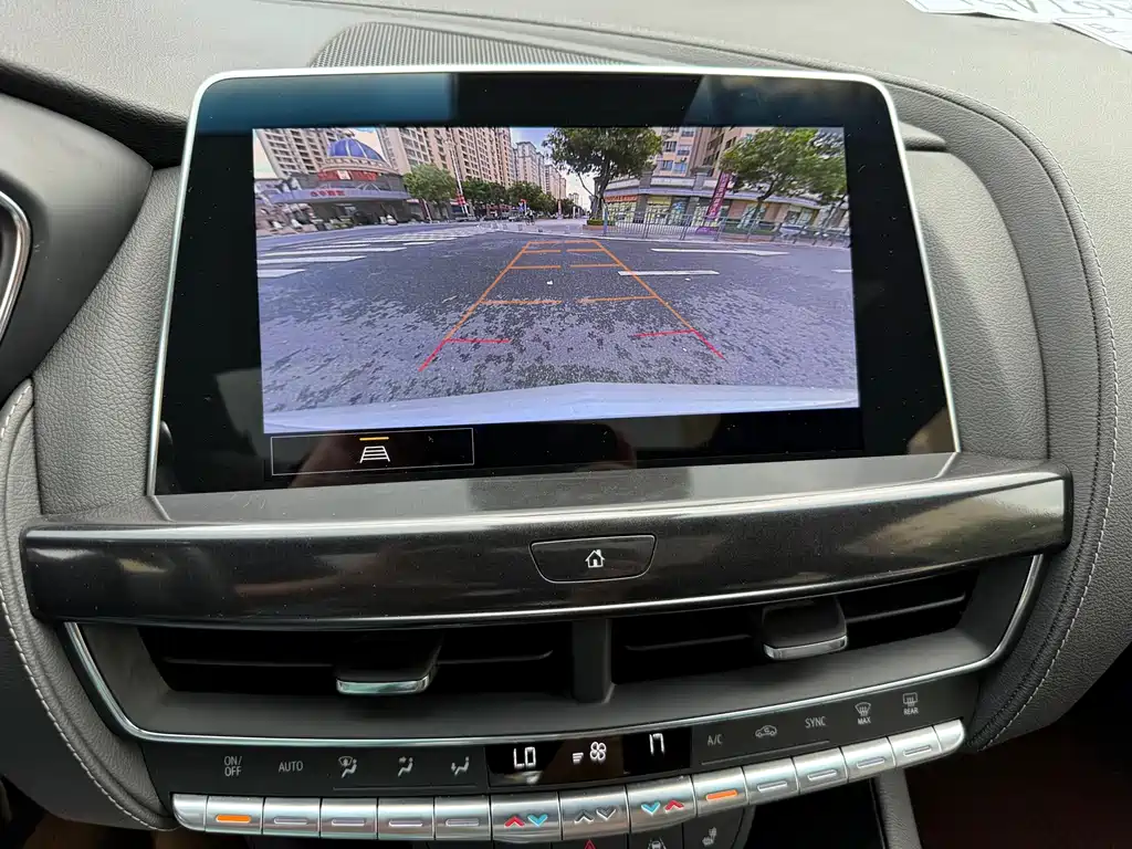 Cadillac CT5 — миниатюра 17