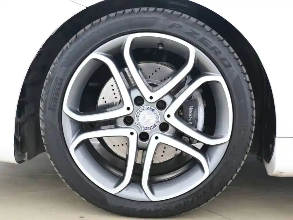 Mercedes-Benz E-Class (Import) — миниатюра 7
