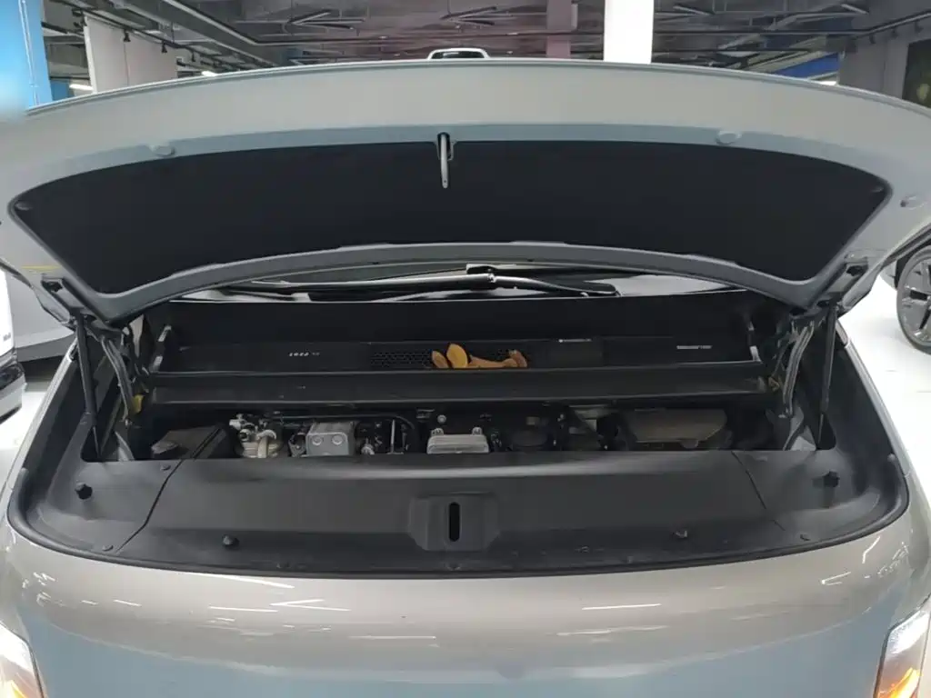Li Auto Li MEGA — миниатюра 20
