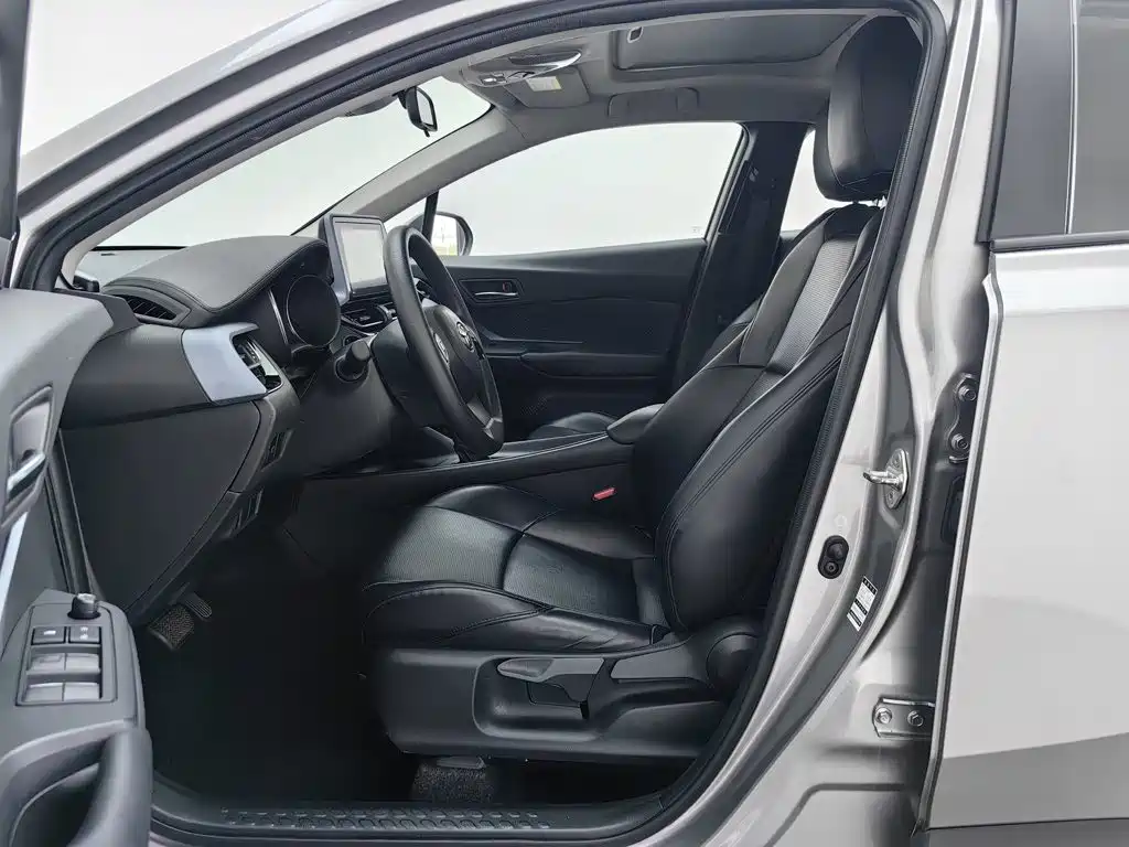 Toyota IZOA — миниатюра 10