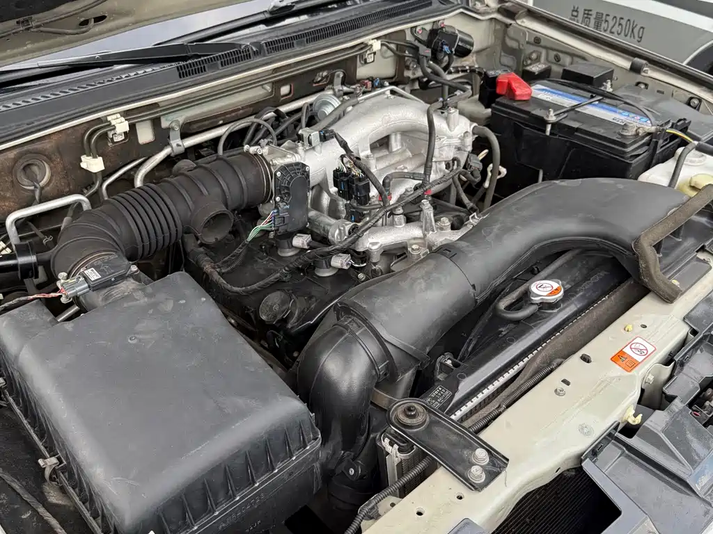 Mitsubishi Pajero (Import) — миниатюра 21