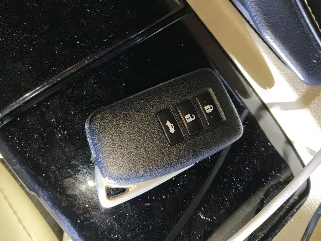 Lexus ES — миниатюра 9