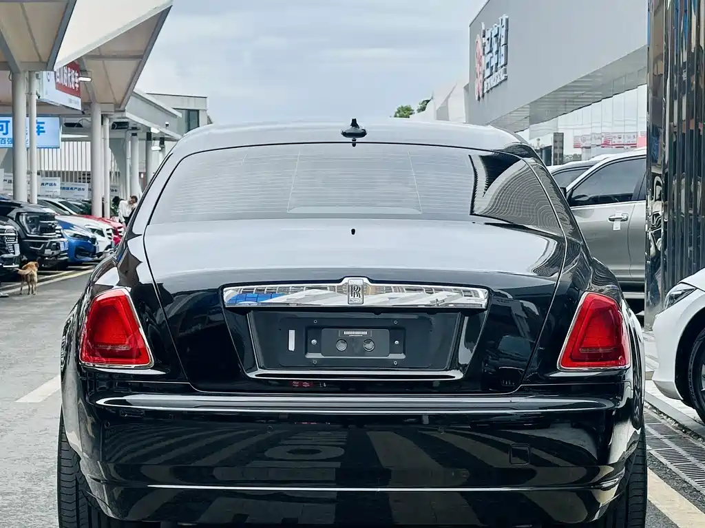 Rolls-Royce Ghost — миниатюра 3