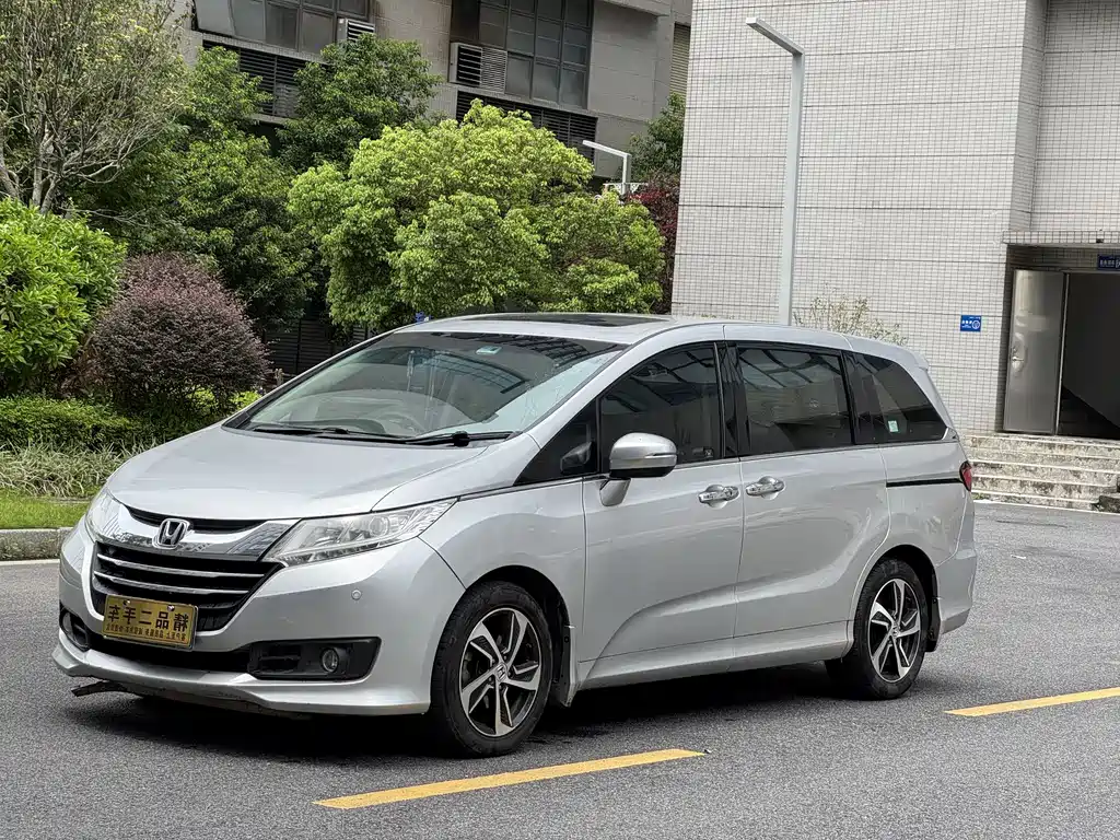 Honda Odyssey 2015 2.4L Luxury