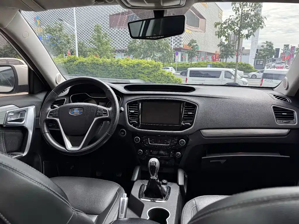 Geely Vision X6 — миниатюра 7