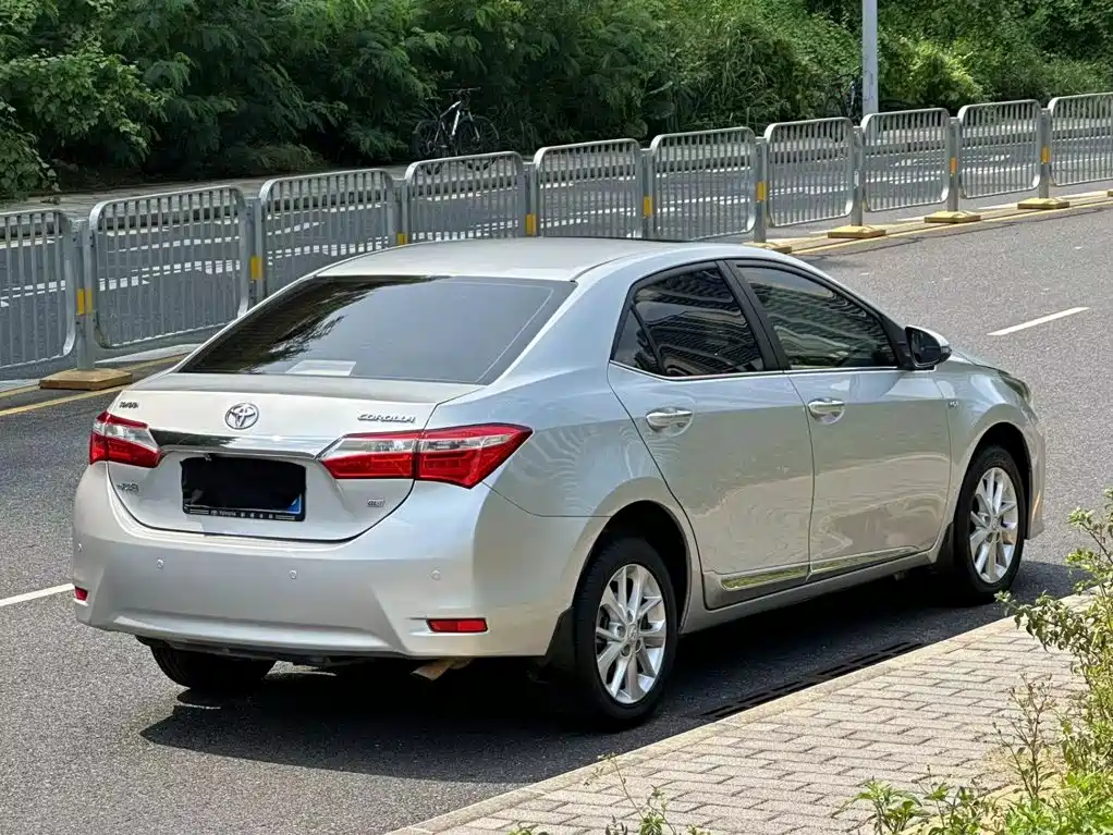 Toyota Corolla — миниатюра 4