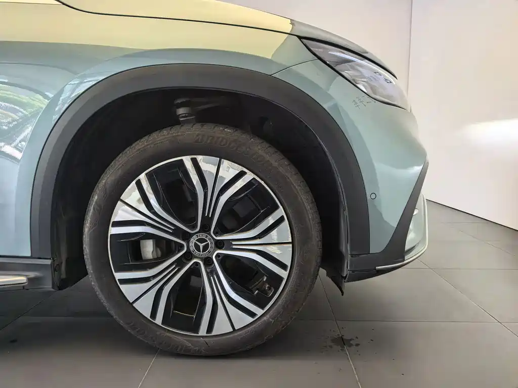 Mercedes-Benz EQE SUV — миниатюра 2