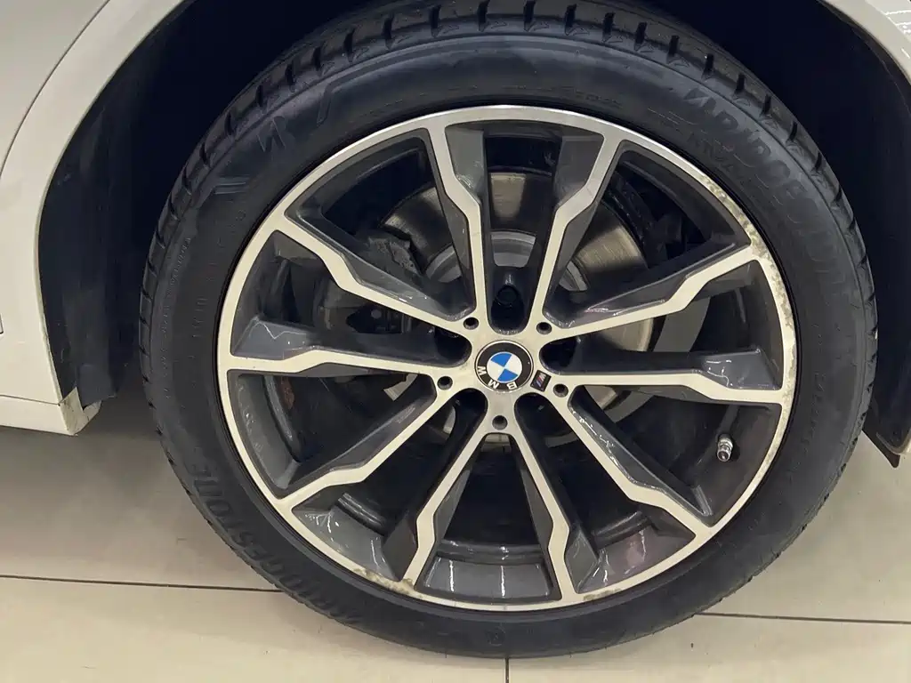 BMW X3 — миниатюра 10