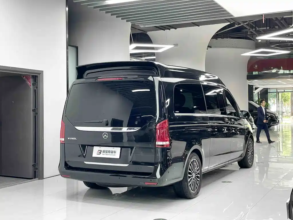 Mercedes-Benz V-Class — миниатюра 9
