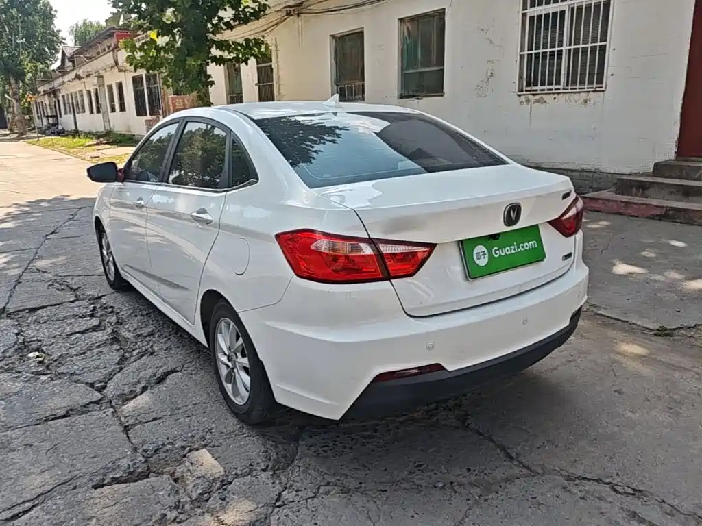 Changan V7 — миниатюра 5