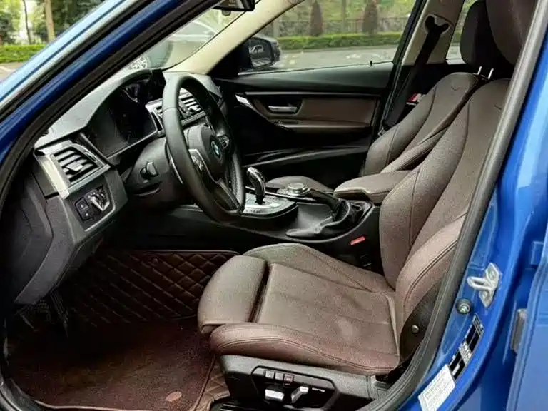BMW 3 Series — миниатюра 3