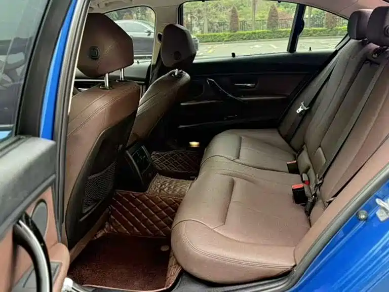 BMW 3 Series — миниатюра 5