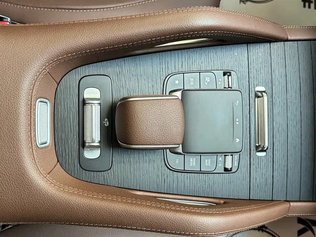 Mercedes-Benz GLS — миниатюра 12