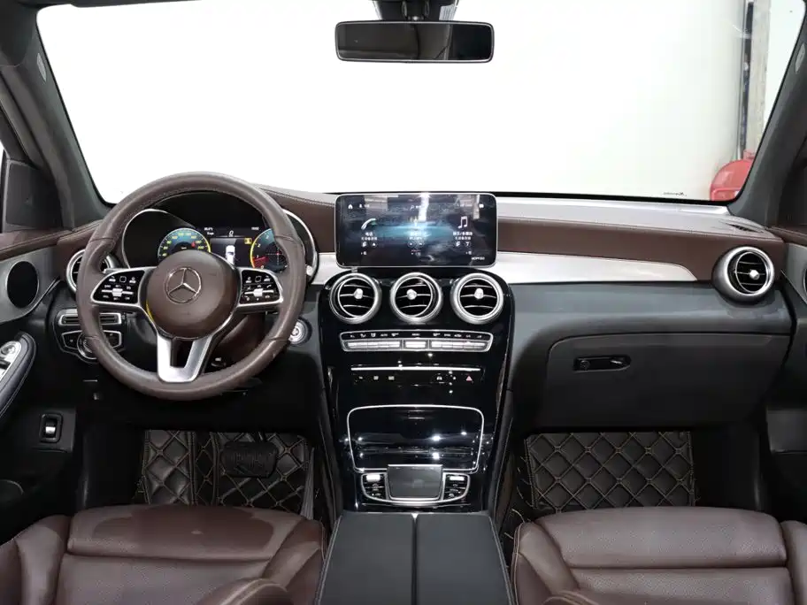 Mercedes-Benz GLC — миниатюра 12
