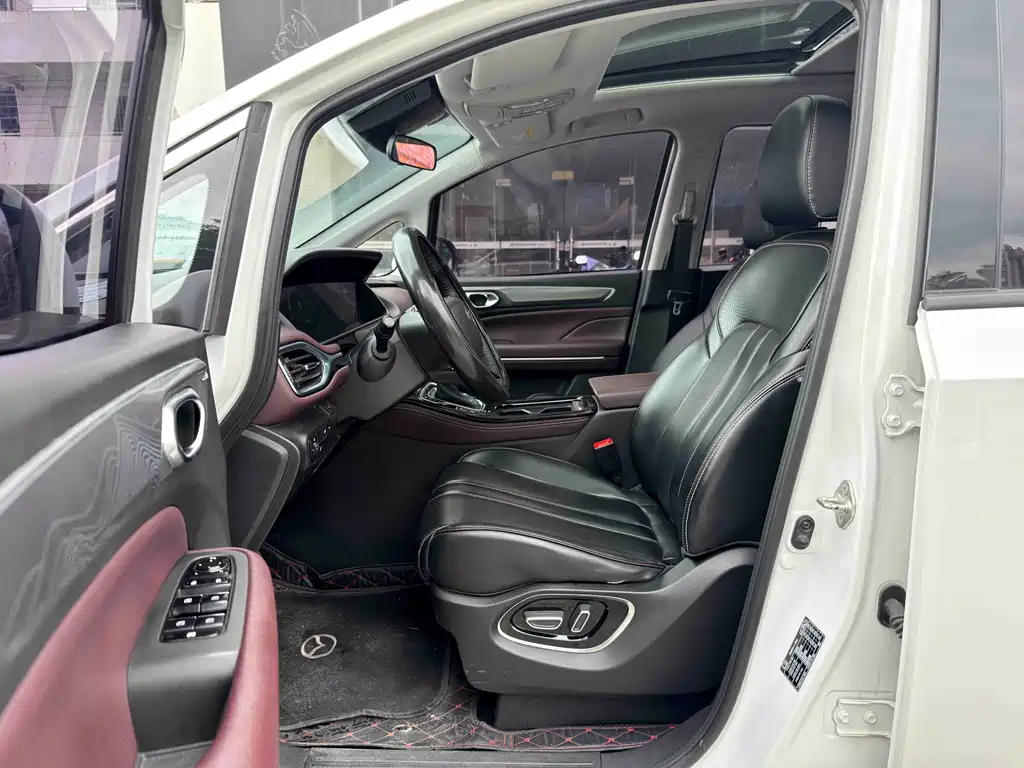 GAC Motor Trumpchi M6 — миниатюра 7
