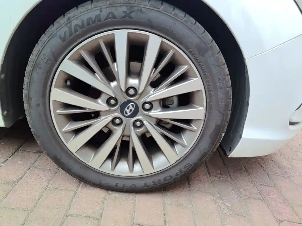 Hyundai Mistra — миниатюра 8