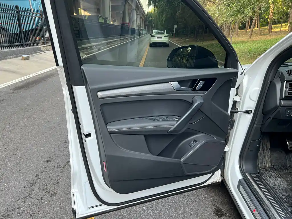 Audi Q5L — миниатюра 4