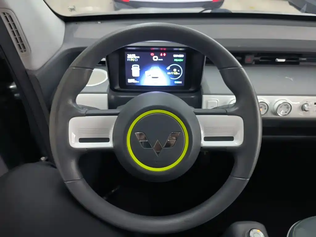 Wuling MINIEV — миниатюра 11