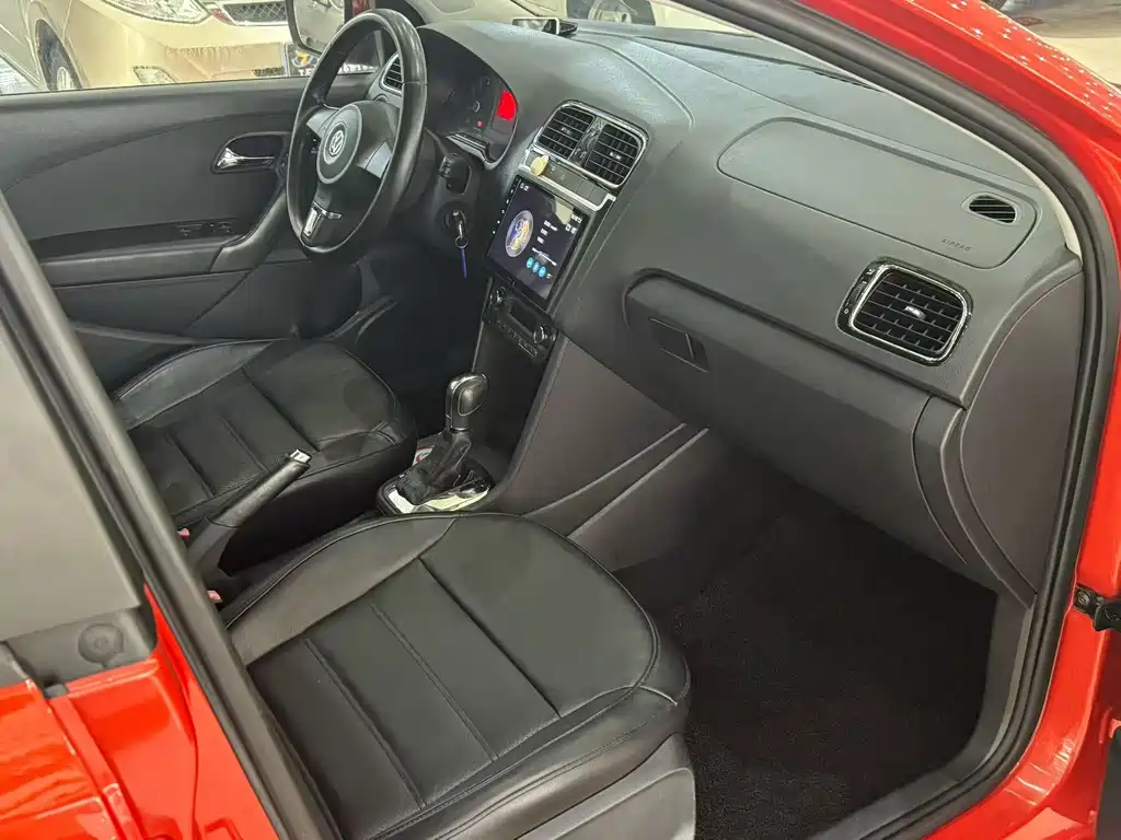 Volkswagen Polo — миниатюра 8