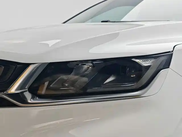 Geely Binyue — миниатюра 11
