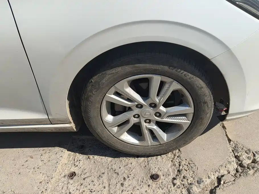 Changan Eado — миниатюра 6