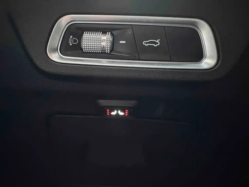Geely Emgrand L — миниатюра 11