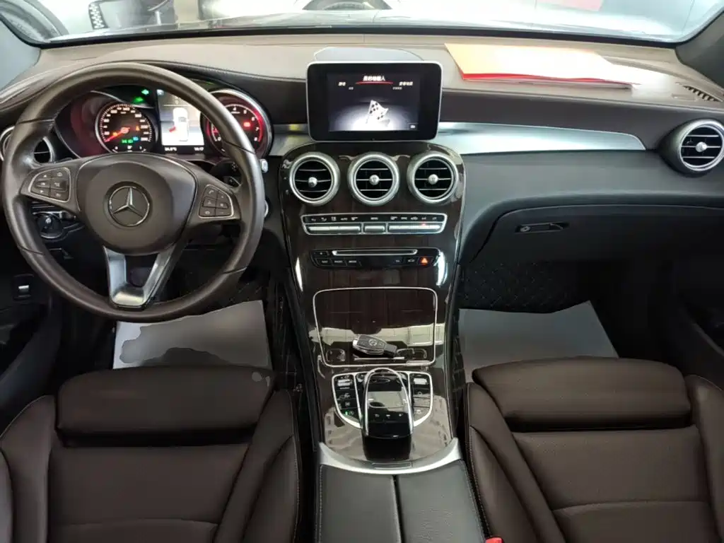 Mercedes-Benz GLC — миниатюра 10