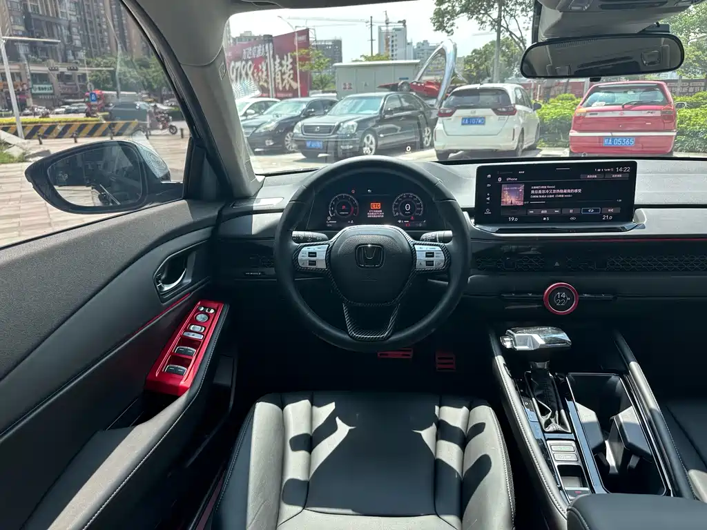 Honda Accord — миниатюра 18