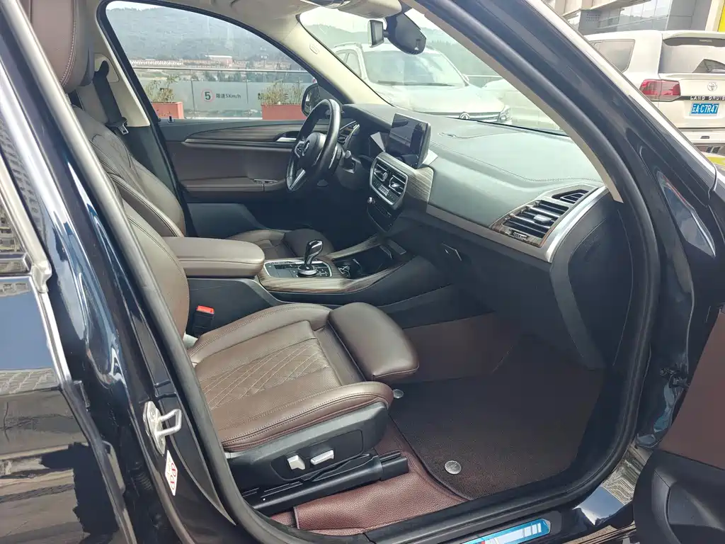 BMW X3 — миниатюра 12