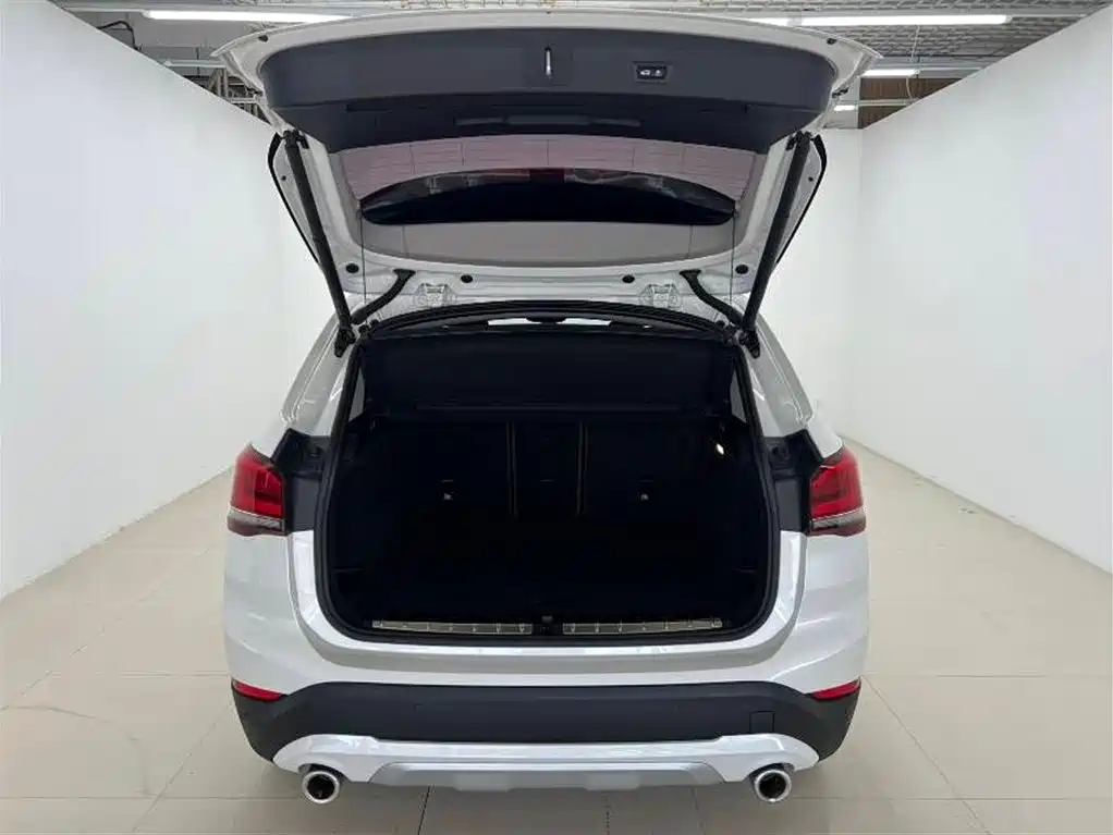 BMW X1 2022 sDrive20Li Premium