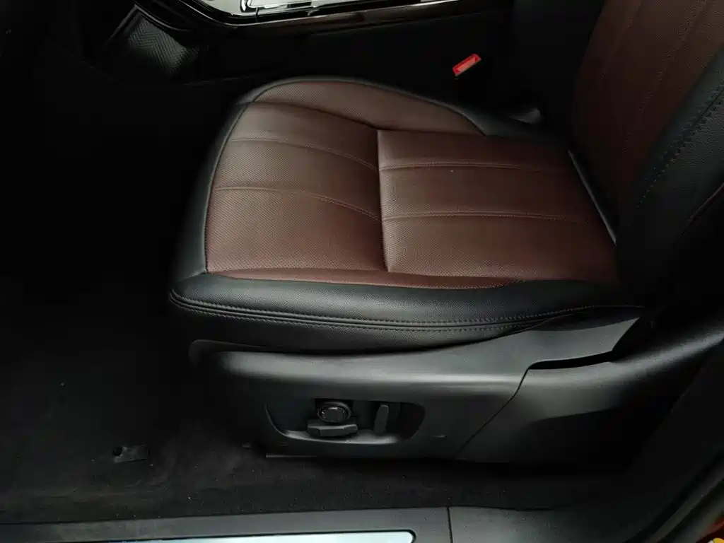 Land Rover Evoque PHEV — миниатюра 20