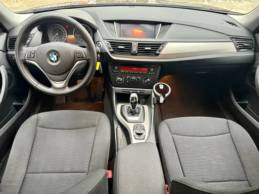 BMW X1 2014 sDrive18i Fashion