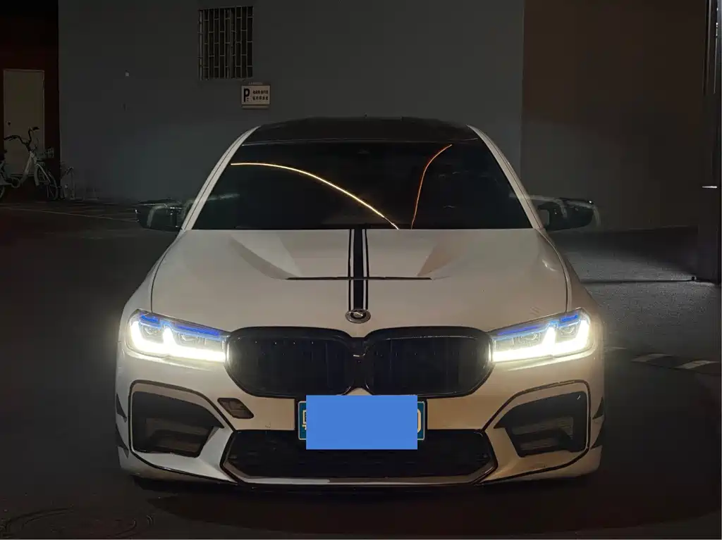 BMW 5 Series — миниатюра 2
