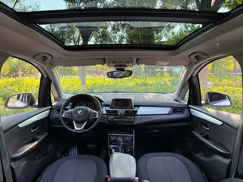 BMW 2 Series Active Tourer — миниатюра 14