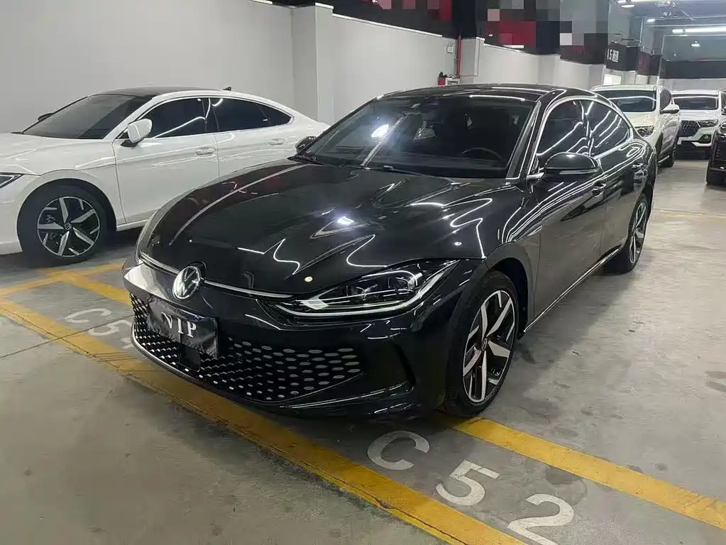 2022 Volkswagen Arteon - zdjęcie 1 z 10