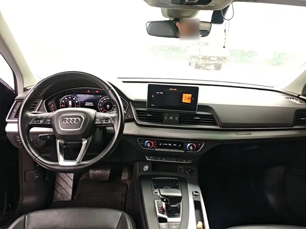 Audi Q5L — миниатюра 10