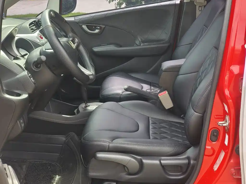 Honda Fit — миниатюра 21