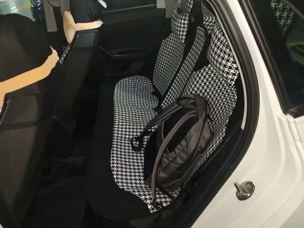 Volkswagen Polo — миниатюра 18