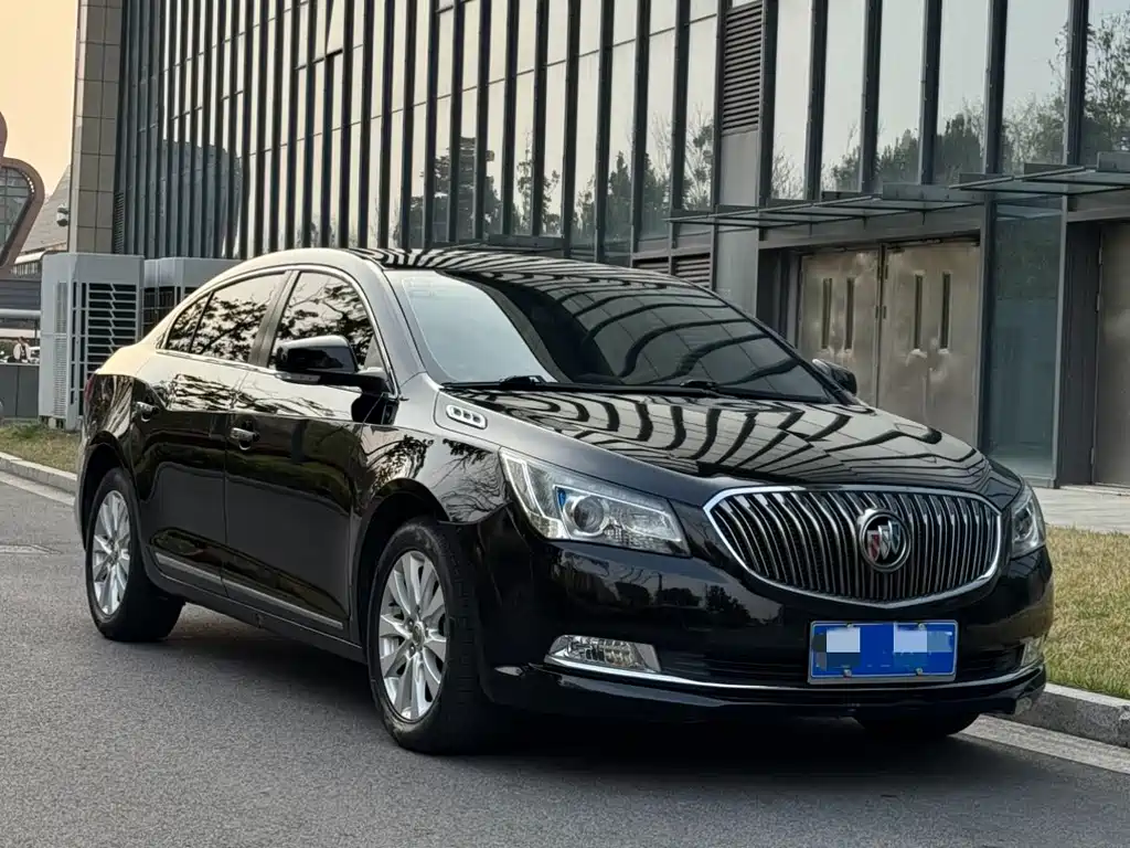 Buick LaCrosse — миниатюра 3