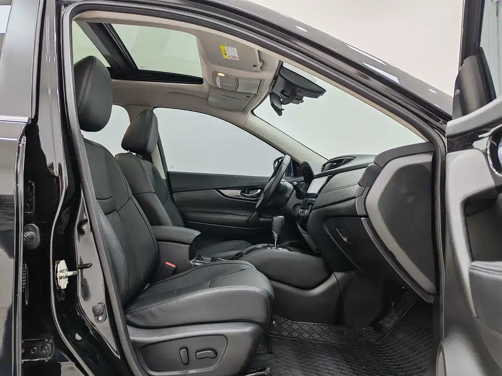 Nissan X-Trail — миниатюра 9