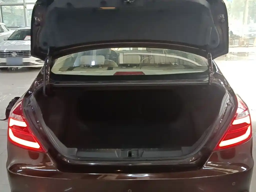 Geely Emgrand — миниатюра 19