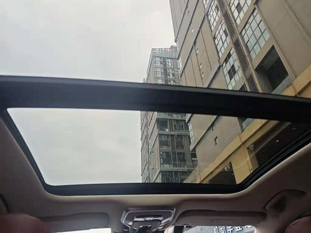 Hongqi Hongqi H5 — миниатюра 10