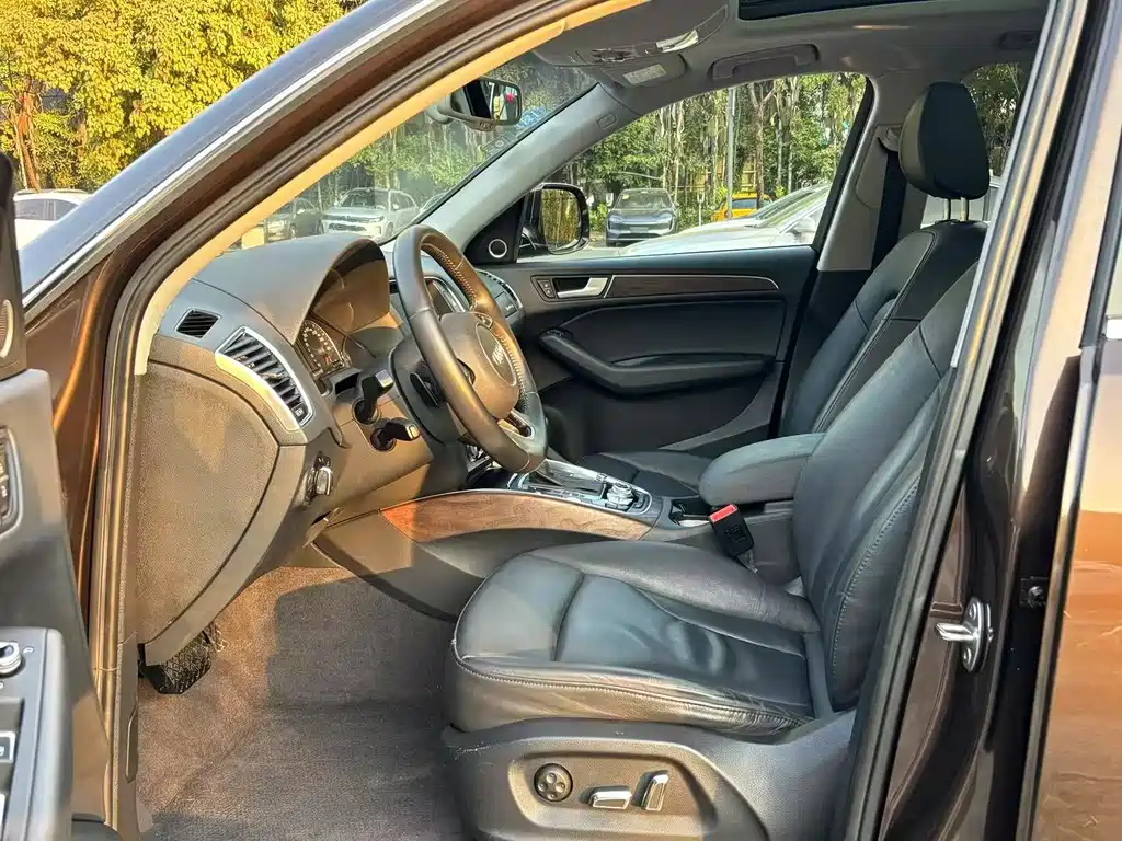 Audi Q5 40 TFSI Comfort Type, фото 4