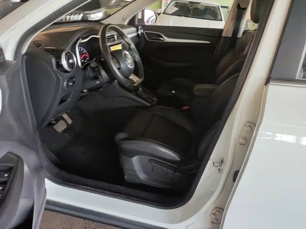 MG ZS — миниатюра 15