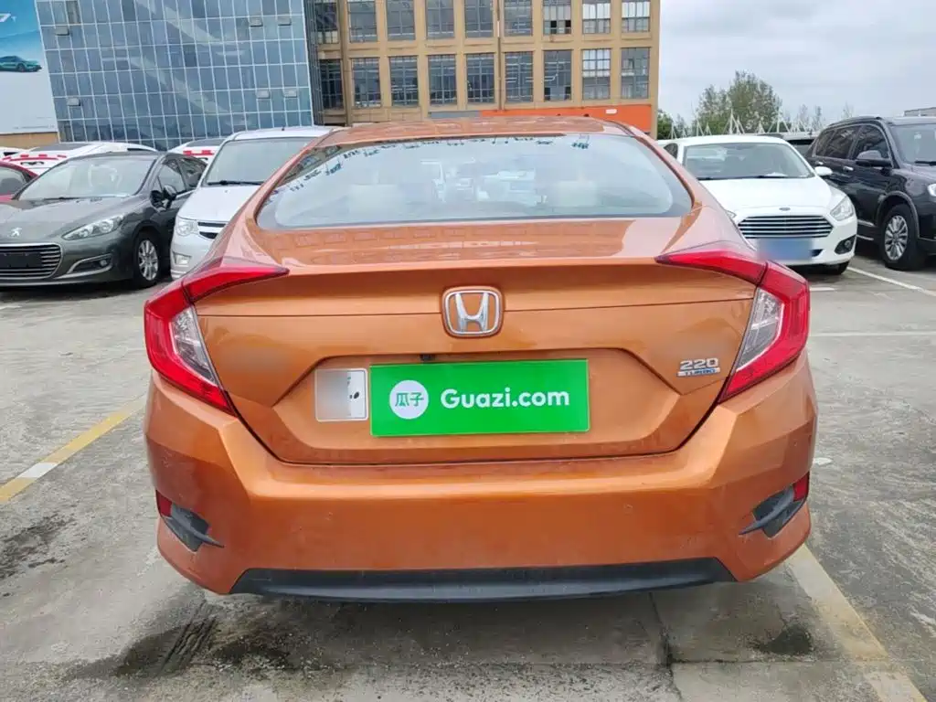 Honda Civic — миниатюра 6
