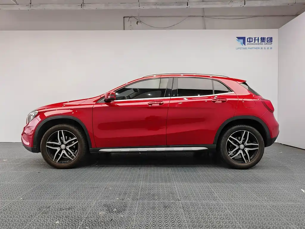 Mercedes-Benz GLA — миниатюра 7