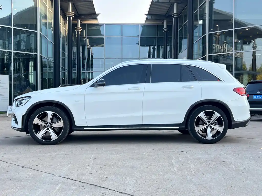 Mercedes-Benz GLC — миниатюра 2