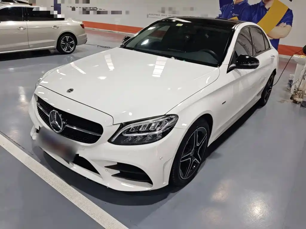Mercedes-Benz C-Class — миниатюра 2