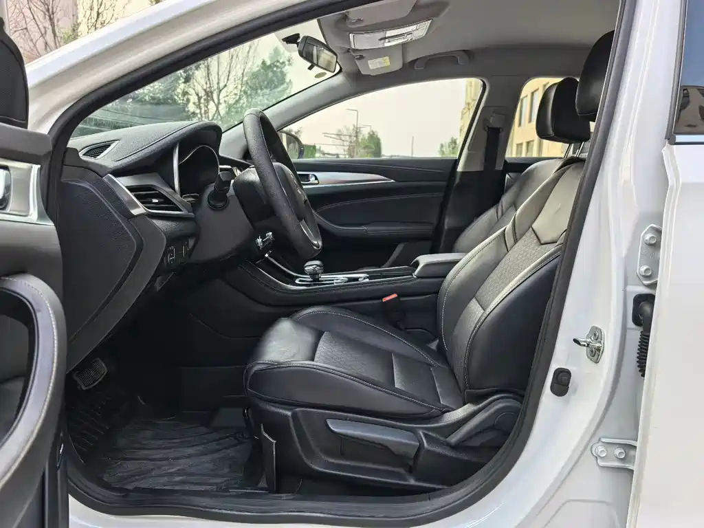 Changan Eado 2019 EV460