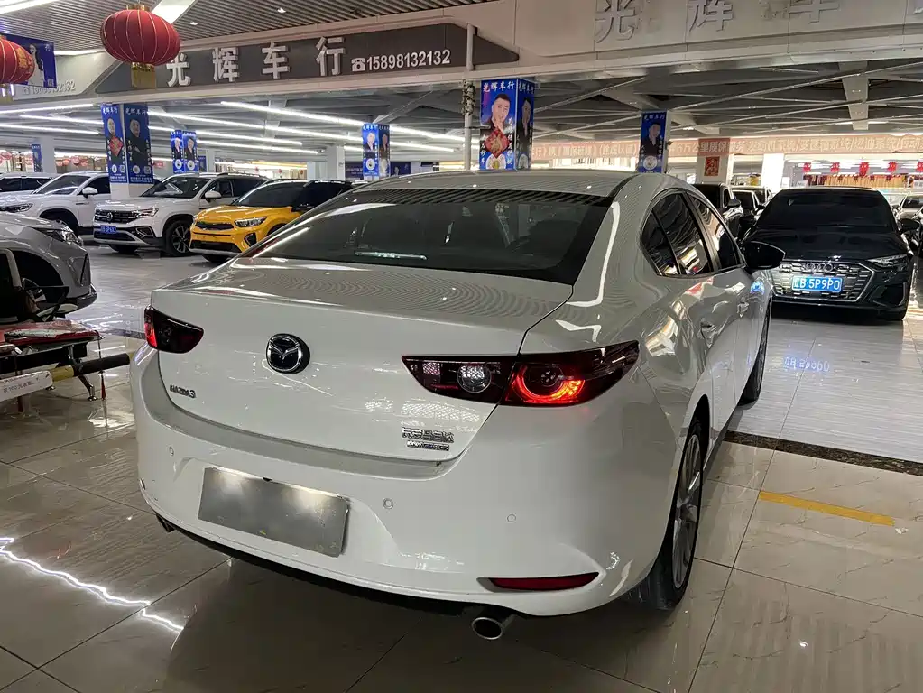Mazda 3 Axela — миниатюра 4